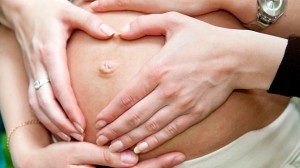 gestational vs traditional surrogacy image